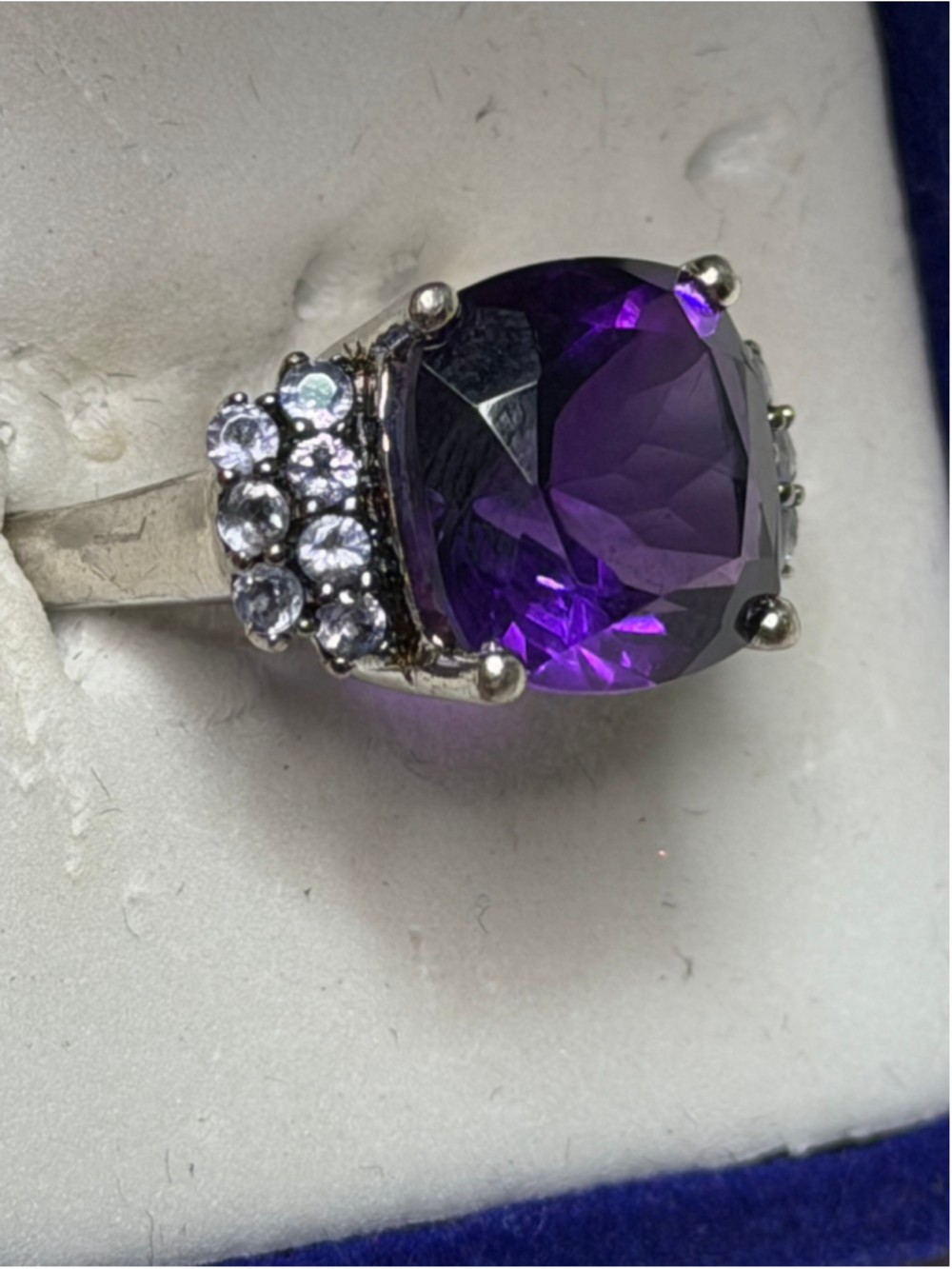 Women's Judith Ripka Purple Amethyst Silver Ring size 7 - Picture 3 of 5